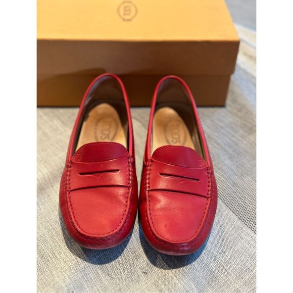 Tod's Red Leather Loafers - Picture 3 of 10